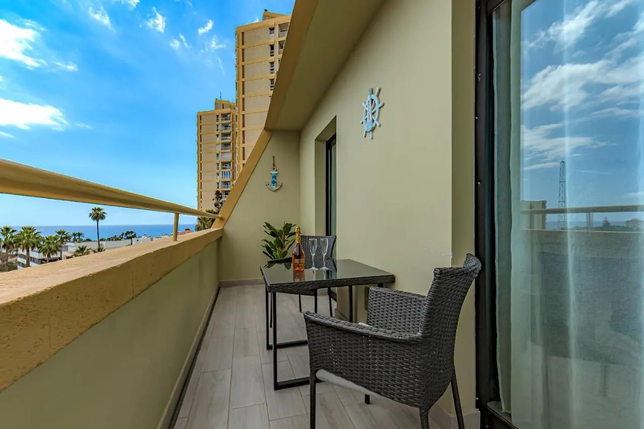 Newly Reformed Apartment With Sea View And Pool, Near The Beach, In Playa De Las Americas