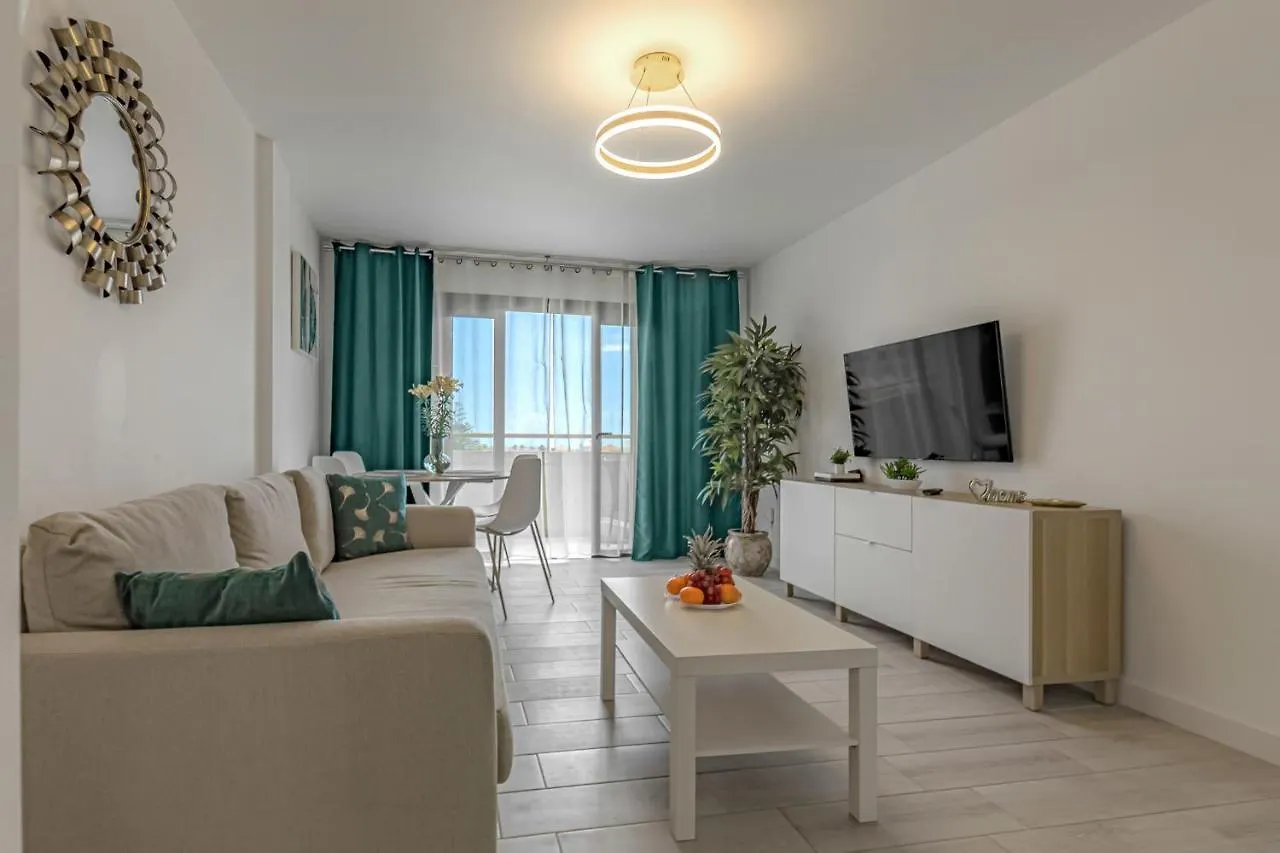 Newly Reformed Apartment With Sea View And Pool, Near The Beach, In Playa De Las Americas Spagna
