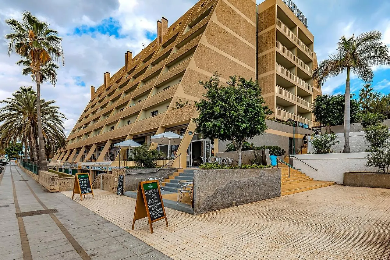 Newly Reformed Apartment With Sea View And Pool, Near The Beach, In Playa De Las Americas Spagna