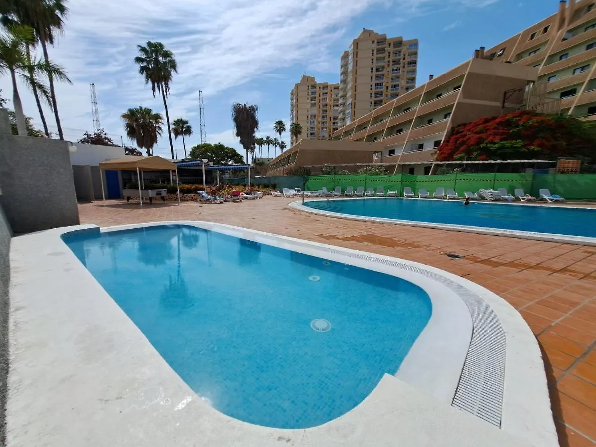Newly Reformed Apartment With Sea View And Pool, Near The Beach, In Playa De Las Americas ספרד